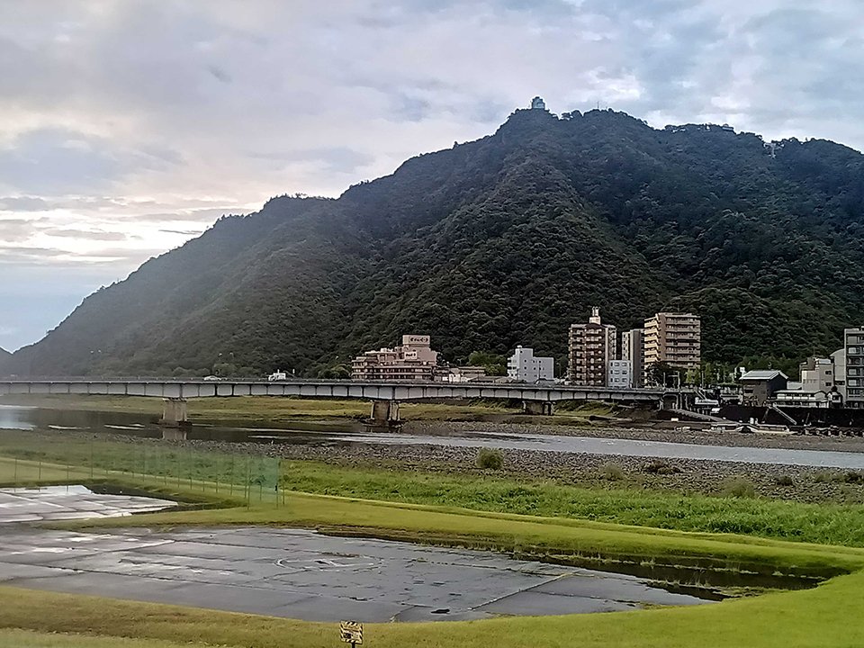 ８月２８日午前６時、岐阜市内