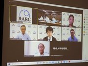 オンラインで行われた県気候変動適応センターの研究発表会＝県庁