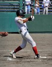 池田×岐阜東＝１回裏池田１死満塁、伊藤が中前適時打を放つ＝大野レインボー