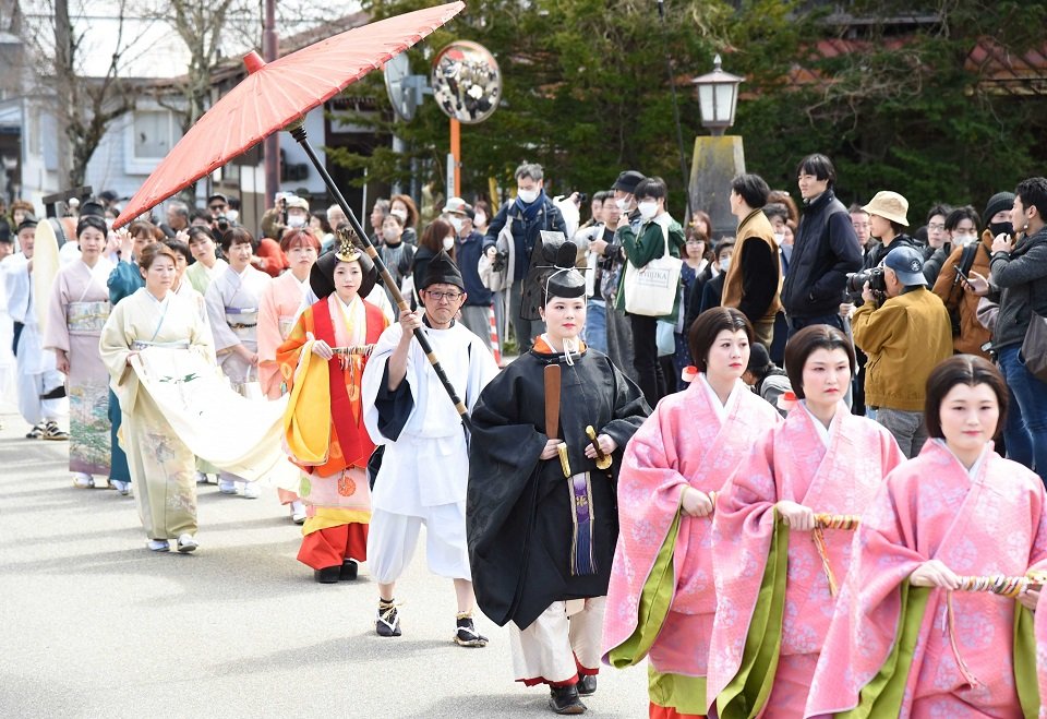 昨年の飛騨生きびな祭＝高山市一之宮町
