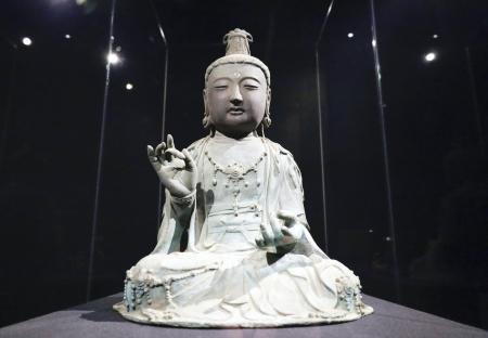 　観世音菩薩坐像