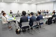 　中央最低賃金審議会の小委員会＝１日午前、東京都千代田区