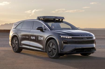 　自動運転タクシー車両のイメージ（ウーバー・テクノロジーズ提供、共同）