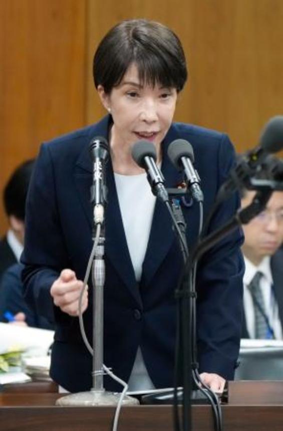 　衆院法務委で答弁する高市首相＝１０日午後