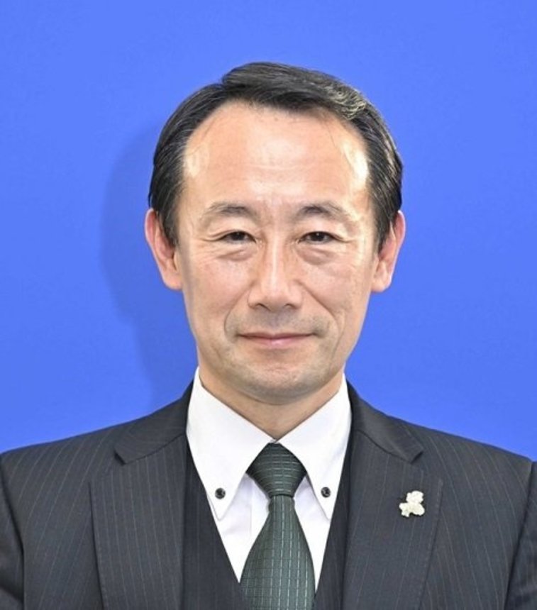 江崎禎英氏