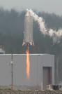 　ＪＡＸＡが実施した再使用ロケットの開発に向けた小型実験機「ＲＶ―Ｘ」の飛行試験＝１１日午前、秋田県能代市