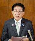 　記者会見する金子国交相＝２２日午前、国会