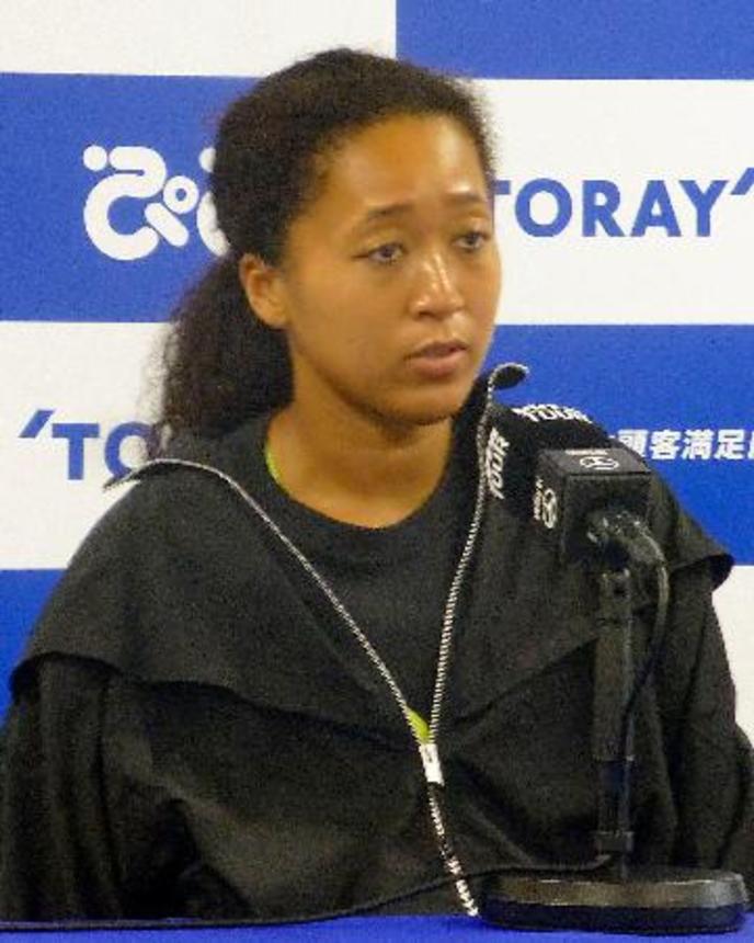　女子テニスの東レ・パンパシフィック・オープン開幕を前に記者会見する大坂なおみ＝２５日、東京・有明テニスの森公園