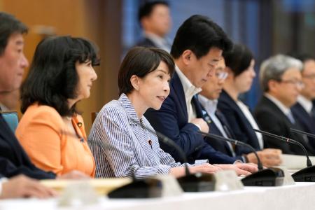 　対日外国投資委員会の初会合であいさつする高市首相＝２９日午後、首相官邸