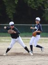 練習に励む選手ら＝１５日午後、不破郡関ケ原町野上、桃配運動公園