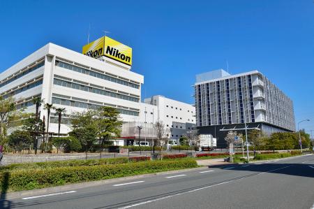 　ニコンの横浜製作所（同社提供）