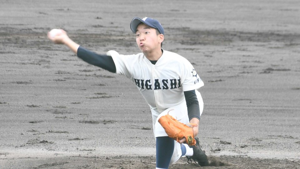 岐阜東×八百津＝先発した岐阜東の浅野＝大垣北