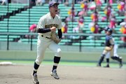 市岐阜商の森=長良川