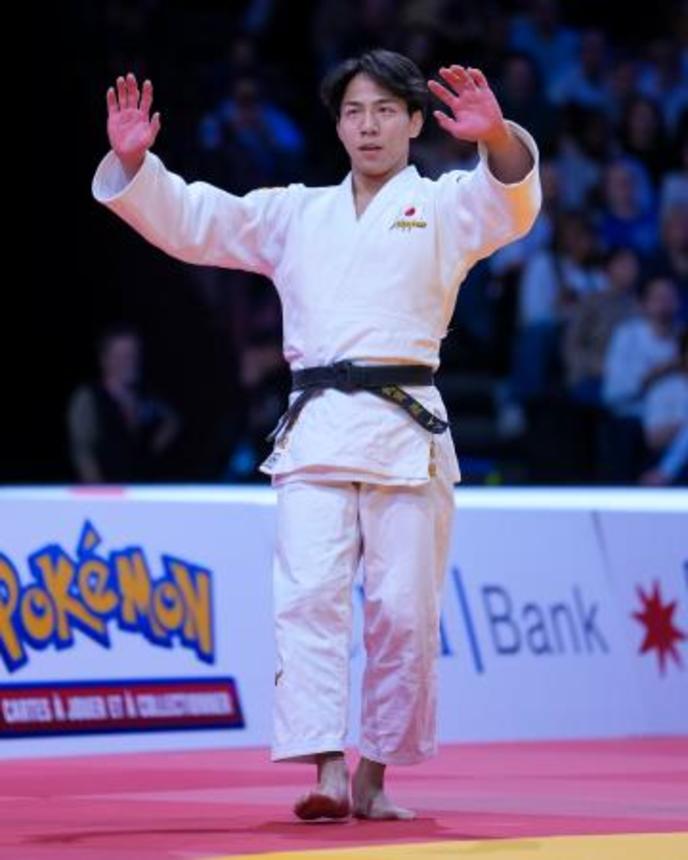 　優勝した武岡毅＝７日、パリ（ゲッティ＝共同）