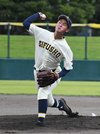 市岐阜商×高山西＝粘りの投球で完投した市岐阜商の森谷＝大野レインボー