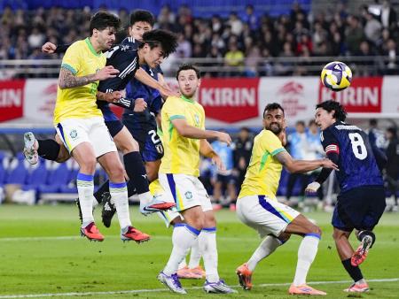 　サッカー国際親善試合の日本―ブラジル戦。日本代表は１４度目の対戦で初勝利を挙げた＝２０２５年１０月、東京・味の素スタジアム