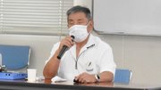視覚障害者の生活などについて話す伊藤政文さん＝海津市海津町高須、海津総合福祉会館ひまわり