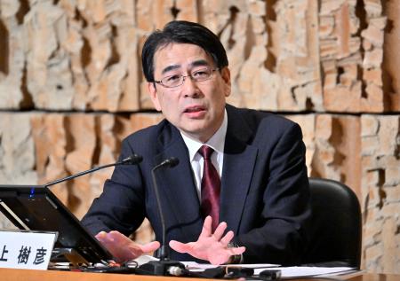 　ＮＨＫ次期会長に決まり、記者会見する井上樹彦副会長＝９日午後、東京都渋谷区