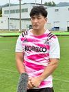　取材に応じる神戸の李承信＝神戸市