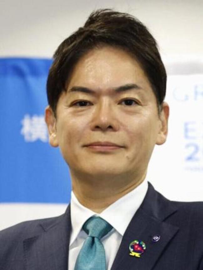 　横浜市の山中竹春市長