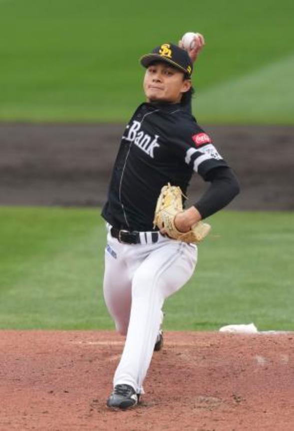 　楽天戦に先発し、６回無失点で来日初登板白星を挙げたソフトバンクの徐若熙＝楽天モバイルパーク