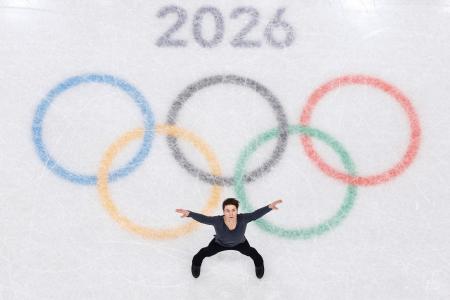 　男子フリー　演技するマキシム・ナウモフ＝ミラノ（共同）