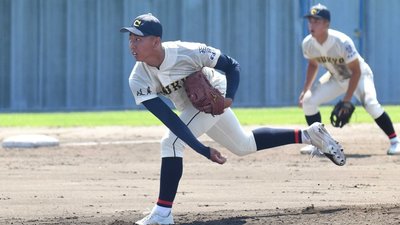 中京×可児＝力投する中京の２番手・桑田＝中津川