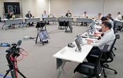 　中部電力浜岡原発の耐震データ不正について議論した原子力規制委の定例会合＝１日午前、東京都港区