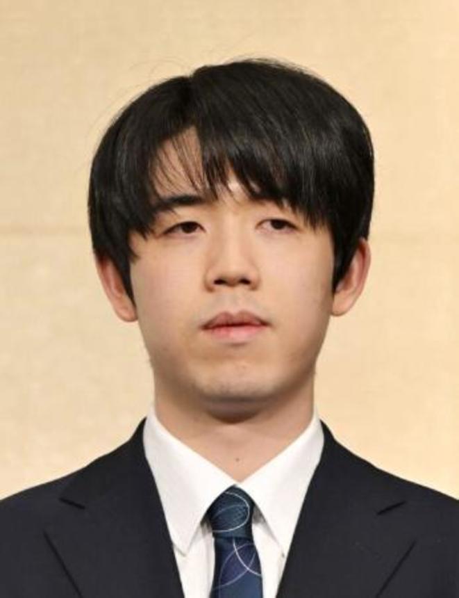 　藤井聡太碁聖