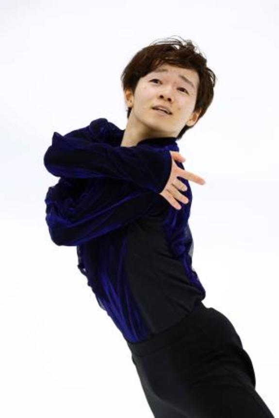 　男子フリー　演技する鍵山優真＝名古屋市