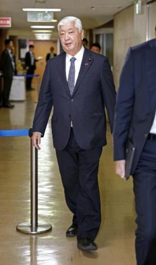 　１１月、自民党の安全保障調査会の会合に臨む中谷元氏＝東京・永田町の党本部