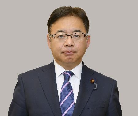 　上野賢一郎厚生労働相