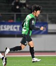 ＦＣ岐阜×大宮＝後半２１分、同点ゴールを挙げたＦＣ岐阜のＦＷ粟飯原＝長良川競技場