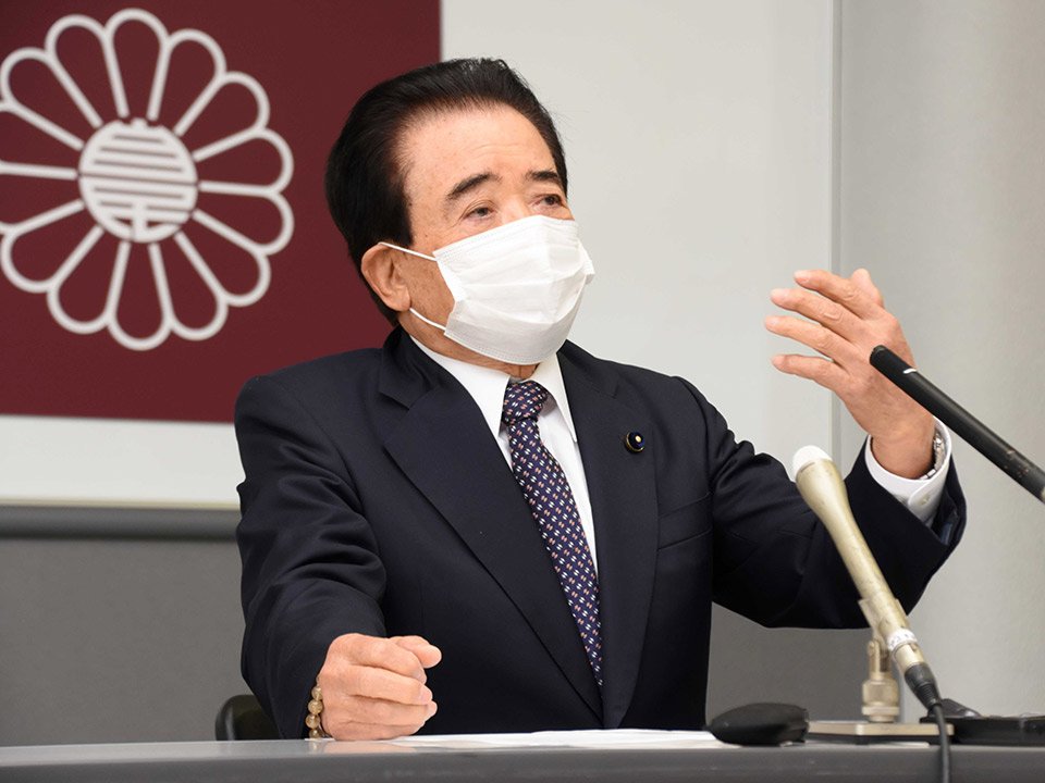 来春の県議選に出馬する意向を正式に表明する猫田孝県議＝岐阜市薮田南、自由民主会館