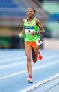 　女子１万メートル　大会新の３１分２３秒６９で優勝したサラ・ワンジル＝レモンガススタジアム平塚