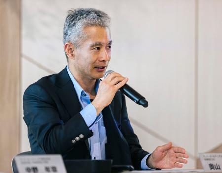 　記者会見するヤンマーＨＤの奥山博史取締役＝１１日、東京都中央区