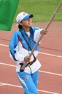 総合開会式で県選手団の旗手を務めた長瀬凛乃＝白波スタジアム
