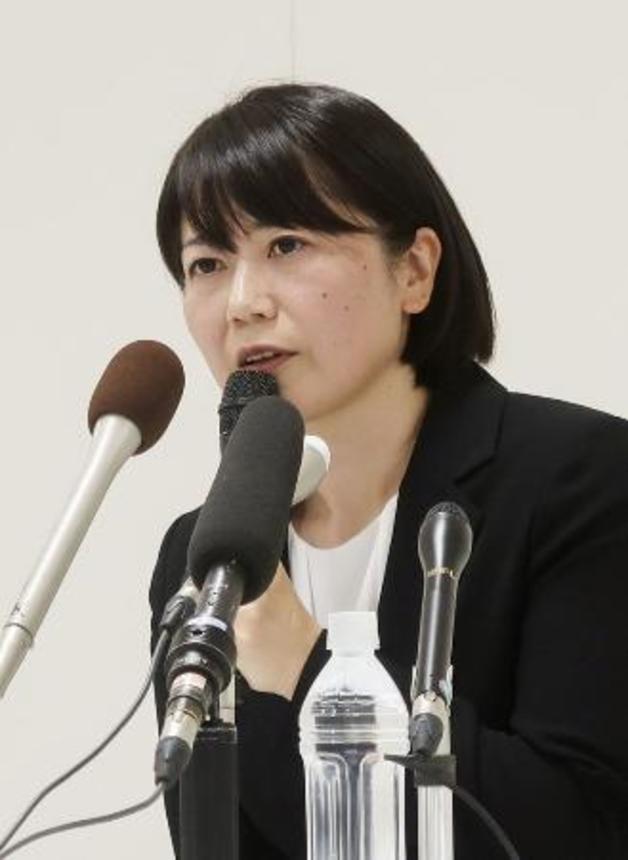 　臨時記者会見に臨む前橋市の小川晶市長＝９月、前橋市