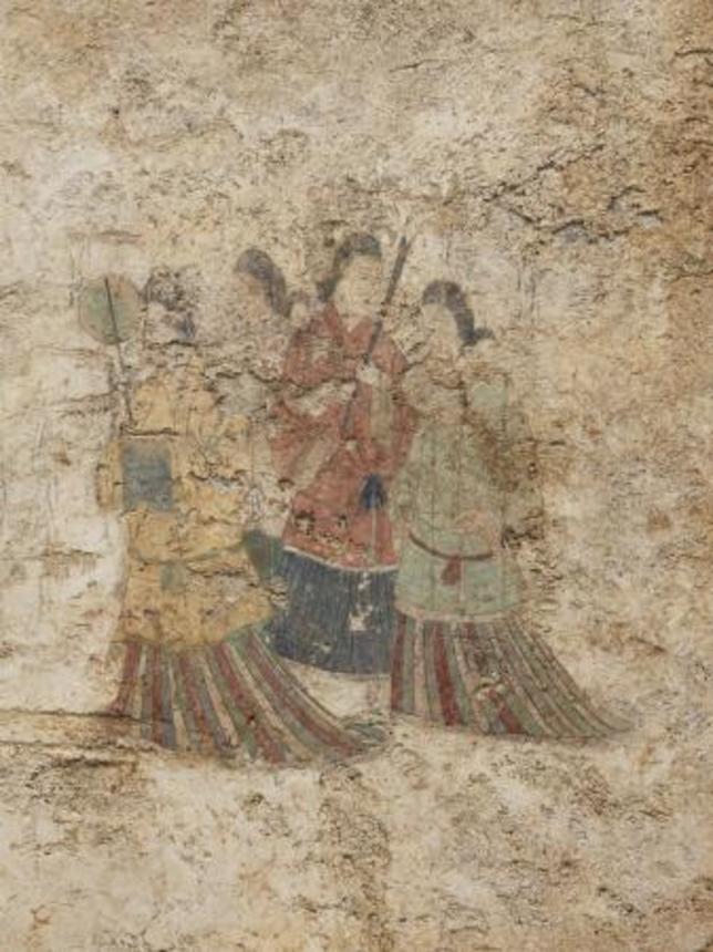 　高松塚古墳壁画の「飛鳥美人」として知られる西壁女子群像（文化庁提供）