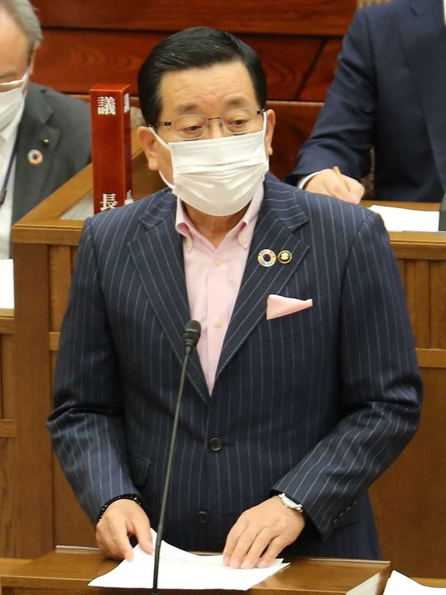 高山市長選への不出馬を正式に表明した國島芳明市長＝高山市議会