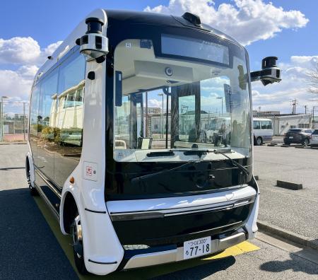 　岐阜市が新たに導入する自動運転バスと同型の車両（岐阜市提供）