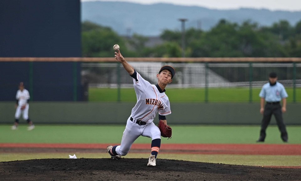 瑞浪×羽島北＝瑞浪の先発土屋高＝ＫＹＢ