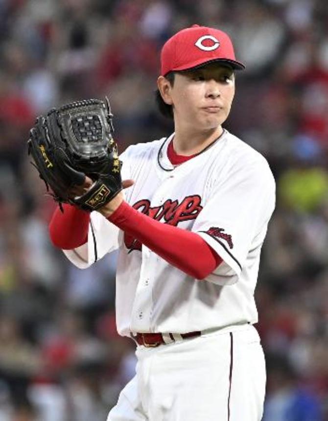 　７回途中３失点で４勝目を挙げた広島・大瀬良＝マツダ