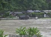　レベル５氾濫特別警報が発表された和歌山県古座川町の古座川のライブカメラ画像＝３日早朝（和歌山県提供）