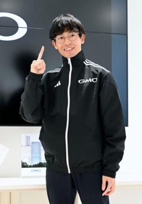 　今季からパラ陸上に挑戦する嶋津雄大＝８日、東京都渋谷区