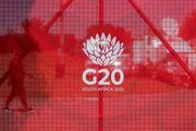 　会場近くに掲示された「Ｇ２０」のロゴ＝２２日、ヨハネスブルク（ロイター＝共同）