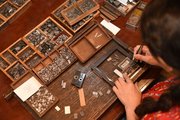 金属活字だけでなく、行間や字間を整えるためにさまざまな種類の「込め物」や「インテル」といった部品がある＝岐阜市湊町、ＯＲＧＡＮ活版印刷室