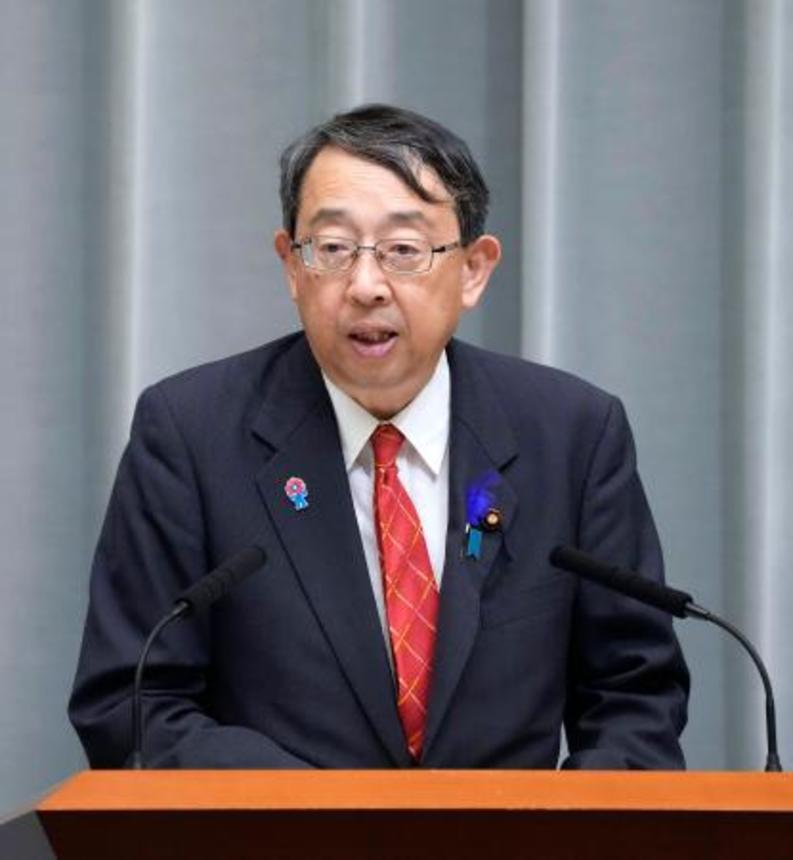 　記者会見する橘官房副長官＝１０日午前、首相官邸