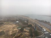 雪が降り出した海津市内＝２４日午後、海津市、木曽三川公園センター