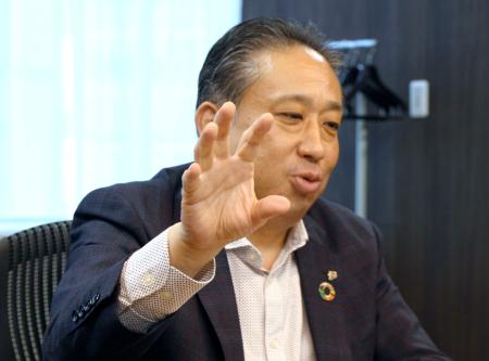 　インタビューに応じるセブン―イレブン・ジャパンの阿久津知洋社長